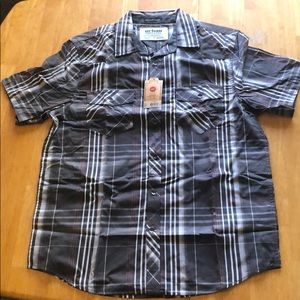 Urban pipeline button-down